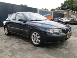 Blauw Gebruikt 2002 Volvo S60 Sedan | € 2.950 (Eerlijke prijs)