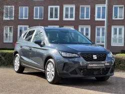 Grijs Gebruikt 2024 Seat Arona Business SUV | € 22.990 (Eerlijke prijs)
