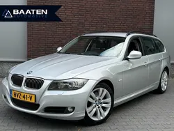Grijs, metallic lak Gebruikt 2008 BMW 325 Executive Stationwagen | € 15.950