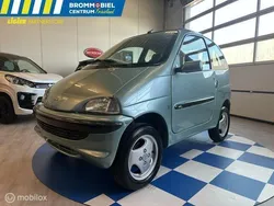 Groen Gebruikt 2005 Ligier Nova Hatchback | € 3.945