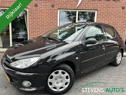 Zwart Gebruikt 2005 Peugeot 206 Hatchback | € 1.444 (Eerlijke prijs)