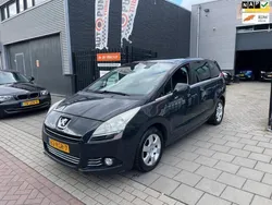 Grijs Gebruikt 2011 Peugeot 5008 MPV | € 3.499 (Goede deal)