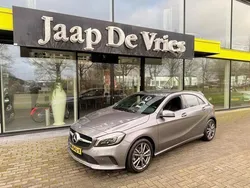 Grijs Gebruikt 2017 Mercedes A180 Ambition Hatchback | € 15.950 (Iets duurder)