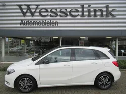 Wit Gebruikt 2014 Mercedes B180 Night MPV | € 16.250 (Eerlijke prijs)