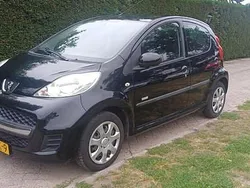 Zwart Gebruikt 2011 Peugeot 107 Hatchback | € 1.950 (Goede deal)