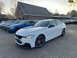 Wit, metallic lak Gebruikt 2015 BMW 316 Executive Sedan | € 15.950 (Duur)