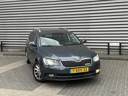 Grijs Gebruikt 2014 Skoda Superb Business Line Stationwagen | € 6.250