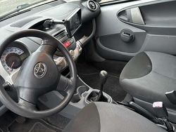 Grijs Gebruikt 2006 Toyota Aygo Sport Hatchback | € 2.850 (Iets duurder)