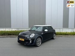 Zwart Gebruikt 2016 Mini Cooper S Business Hatchback | € 19.900 (Iets duurder)