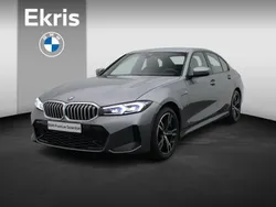 Skyscraper grey metallic (grijs metallic) Gebruikt 2024 BMW 330e M Sport Sedan | € 48.900 (Super prijs)