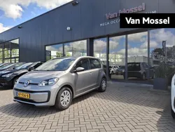 Grijs Gebruikt 2017 VW up! move up! Hatchback | € 9.400 (Eerlijke prijs)