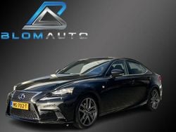 Zwart Gebruikt 2015 Lexus IS300h Sport Line Sedan | € 19.380 (Goede deal)