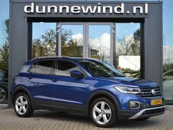 Blauw, metallic lak Gebruikt 2021 VW T-Cross Style SUV | € 18.250 (Goede deal)