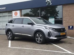Grijs Gebruikt 2023 Peugeot 5008 Allure MPV | € 32.250 (Eerlijke prijs)