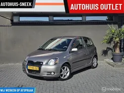 Grijs Gebruikt 2001 Toyota Yaris Sport Hatchback | € 2.750 (Eerlijke prijs)
