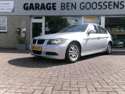 Grijs, metallic lak Gebruikt 2006 BMW 320 Executive Sedan | € 6.500 (Eerlijke prijs)