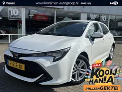 Wit Gebruikt 2022 Toyota Corolla Active Hatchback | € 23.799 (Eerlijke prijs)