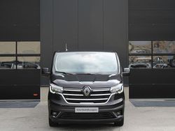 Zwart Gebruikt 2024 Renault Trafic Van | € 34.350 (Goede deal)