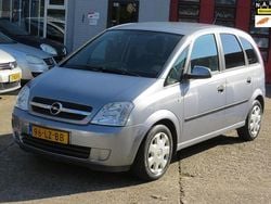 Grijs Gebruikt 2003 Opel Meriva Enjoy MPV | € 899 (Eerlijke prijs)