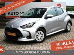 Grijs Gebruikt 2021 Toyota Yaris Hybrid Active Hatchback | € 18.950 (Eerlijke prijs)