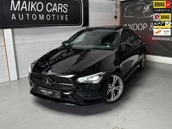 Zwart Gebruikt 2022 Mercedes CLA250e AMG Sedan | € 34.950 (Goede deal)