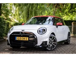 Wit Gebruikt 2024 Mini John Cooper Works Hatchback | € 34.750