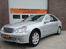 Grijs Gebruikt 2008 Mercedes C220 Elegance Sedan | € 5.995 (Goede deal)