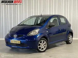 Blauw Gebruikt 2009 Toyota Aygo Hatchback | € 3.250 (Eerlijke prijs)