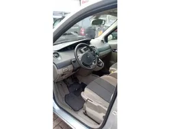 Grijs Gebruikt 2005 Renault Scénic II MPV | € 2.250 (Eerlijke prijs)