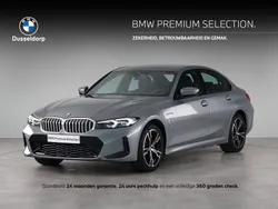Grijs, metallic lak Gebruikt 2024 BMW 320e Shadowline Sedan | € 44.950 (Eerlijke prijs)