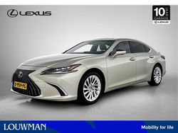 Bruin Gebruikt 2024 Lexus ES300H President Line Sedan | € 57.950