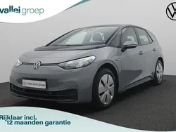 Grijs Gebruikt 2023 VW ID.3 Pure Hatchback | € 21.950 (Goede deal)