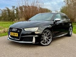 Zwart Gebruikt 2015 Audi RS3 Proline Sedan | € 28.888