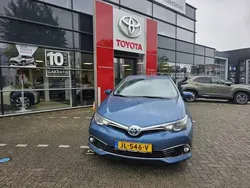 Blauw Gebruikt 2016 Toyota Auris Hybrid Executive Hatchback | € 11.996 (Eerlijke prijs)