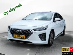 Wit Gebruikt 2021 Hyundai Ioniq Premium Sedan | € 17.700 (Eerlijke prijs)