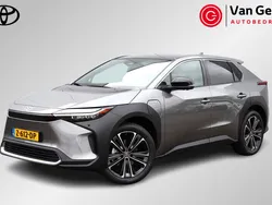 Grijs Gebruikt 2024 Toyota bZ4X Premium SUV | € 44.999 (Goede deal)