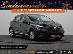 Zwart Gebruikt 2020 Renault Clio V Intens Hatchback | € 16.440 (Eerlijke prijs)