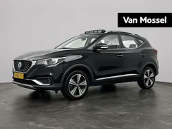 Zwart Gebruikt 2020 MG ZS Luxury Sedan | € 14.495 (Eerlijke prijs)