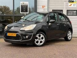 Zwart (metallic) Gebruikt 2011 Citroën C3 SELECTION Hatchback | € 4.999 (Iets duurder)