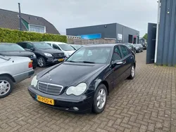 Zwart Gebruikt 2004 Mercedes C200 Classic Sedan | € 2.250