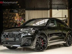 Zwart Nieuw 2024 Audi Q8 Competition SUV | € 134.950 (Duur)