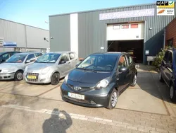 Grijs Gebruikt 2008 Toyota Aygo Hatchback | € 1.999 (Eerlijke prijs)