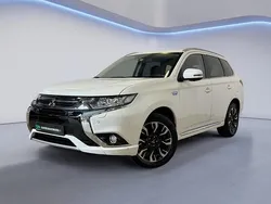 Wit Gebruikt 2015 Mitsubishi Outlander Instyle SUV | € 12.750 (Eerlijke prijs)