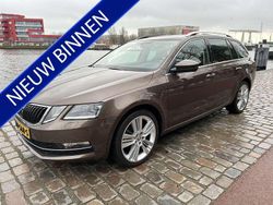 Bruin (metallic) Gebruikt 2018 Skoda Octavia Business Line Stationwagen | € 14.950 (Eerlijke prijs)