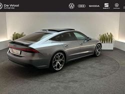 Typhoongrijs metallic Gebruikt 2022 Audi A7 Sportback Proline Hatchback | € 48.600