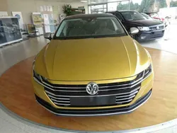 Zwart Gebruikt 2020 VW Arteon Elegance+ Sedan | € 39.500 (Eerlijke prijs)