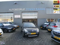 Zwart Gebruikt 2012 Renault Clio IV Night&Day Hatchback | € 6.440 (Eerlijke prijs)