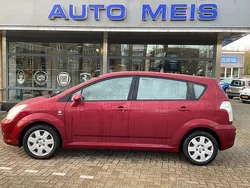 Rood Gebruikt 2005 Toyota Verso Sol MPV | € 3.395