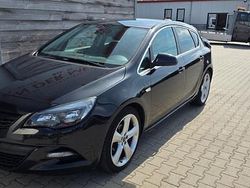 Zwart Gebruikt 2012 Opel Astra Color Edition Hatchback | € 4.750 (Eerlijke prijs)