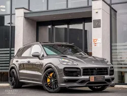 Grijs Gebruikt 2020 Porsche Cayenne Turbo S SUV | € 97.950 (Eerlijke prijs)